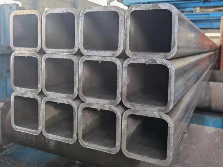 Các phần rỗng được tạo hình nóng